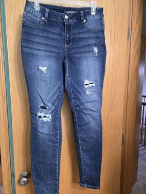 Maurices Dark Blue Women's Distressed Skinny Jeans